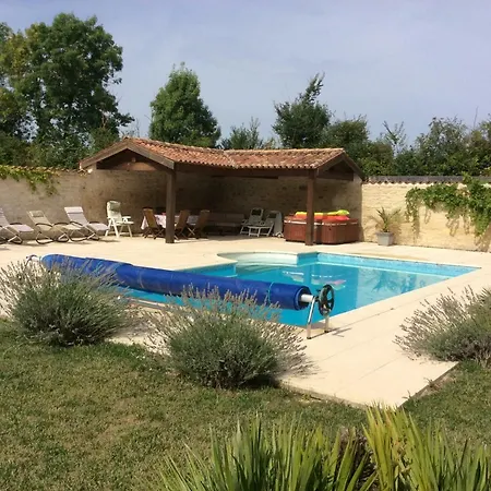 Poppy's Paradise Bed & Breakfast