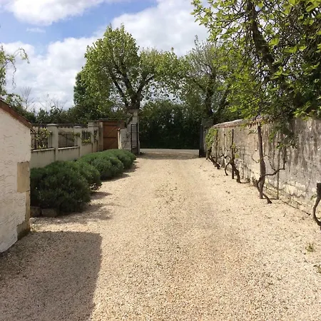 Poppy's Paradise Bréville